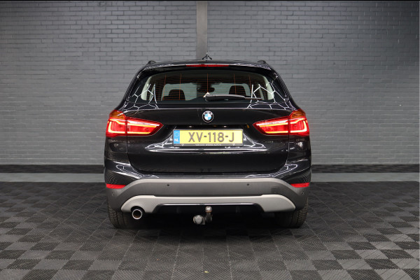 BMW X1 sDrive18i Executive Edition | NAP | PANORAMADAK | TREKHAAK | HUD | HOGE INSTAP |