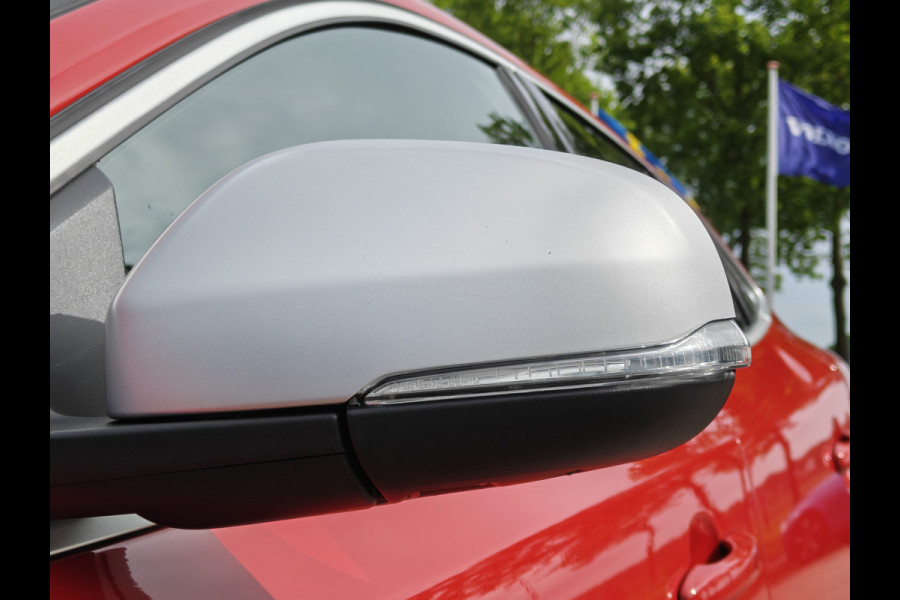 Volvo V40 T3 152PK Automaat Polar+ Sport | R-Design | Panoramadak | Cruise control | Stoelverwarming |