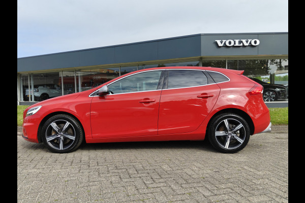 Volvo V40 T3 152PK Automaat Polar+ Sport | R-Design | Panoramadak | Cruise control | Stoelverwarming |