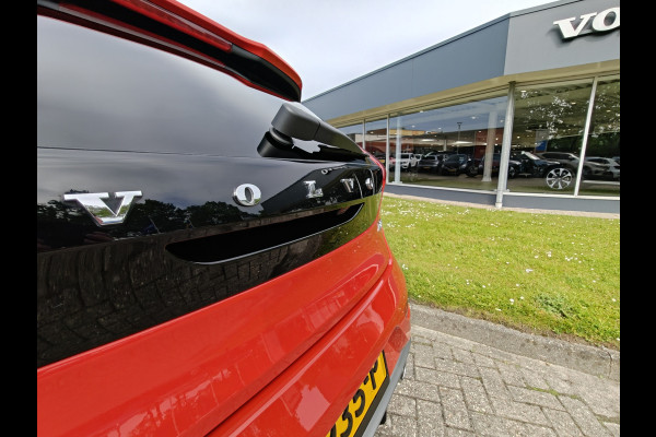 Volvo V40 T3 152PK Automaat Polar+ Sport | R-Design | Panoramadak | Cruise control | Stoelverwarming |