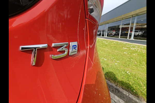 Volvo V40 T3 152PK Automaat Polar+ Sport | R-Design | Panoramadak | Cruise control | Stoelverwarming |