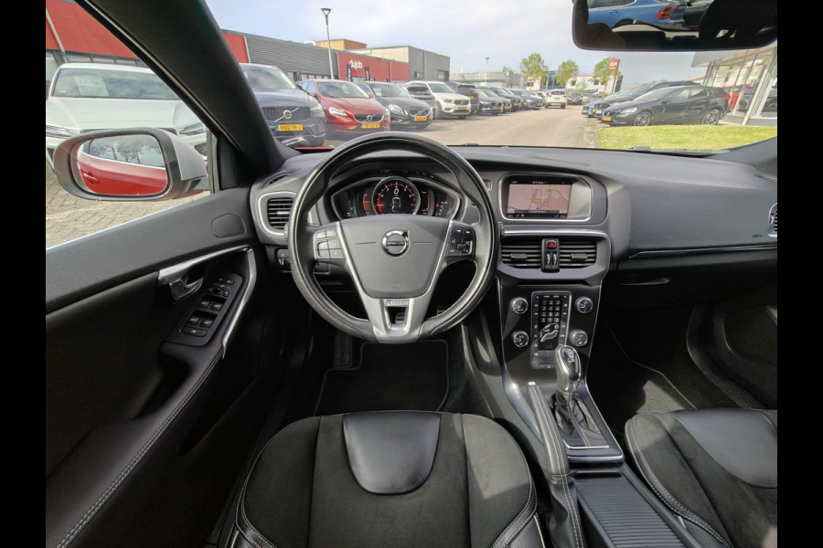 Volvo V40 T3 152PK Automaat Polar+ Sport | R-Design | Panoramadak | Cruise control | Stoelverwarming |