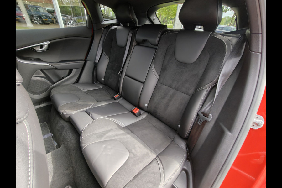 Volvo V40 T3 152PK Automaat Polar+ Sport | R-Design | Panoramadak | Cruise control | Stoelverwarming |