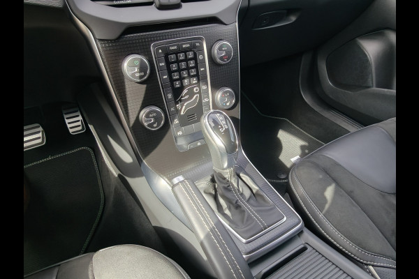 Volvo V40 T3 152PK Automaat Polar+ Sport | R-Design | Panoramadak | Cruise control | Stoelverwarming |