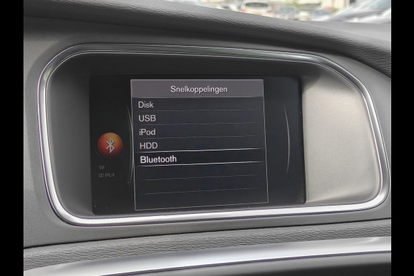 Volvo V40 T3 152PK Automaat Polar+ Sport | R-Design | Panoramadak | Cruise control | Stoelverwarming |
