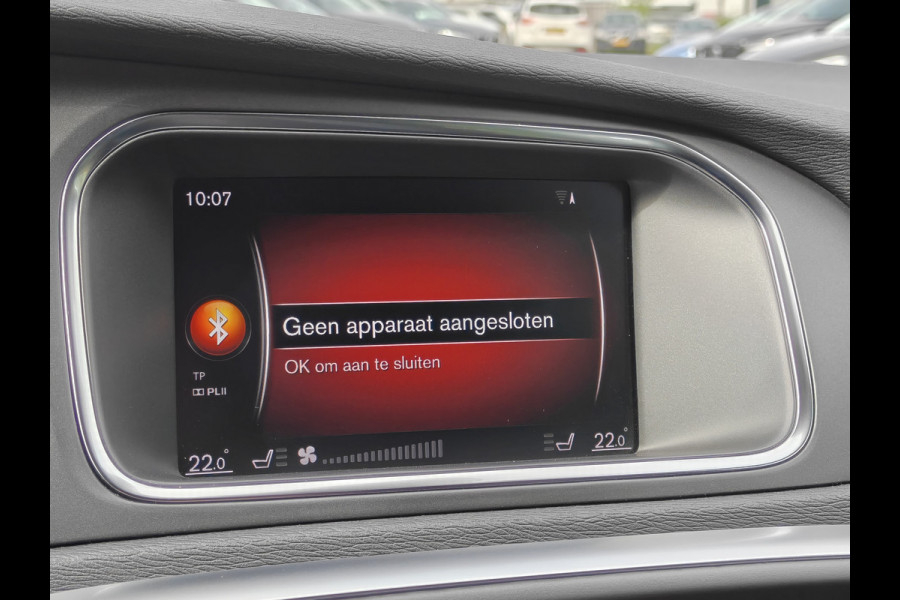 Volvo V40 T3 152PK Automaat Polar+ Sport | R-Design | Panoramadak | Cruise control | Stoelverwarming |