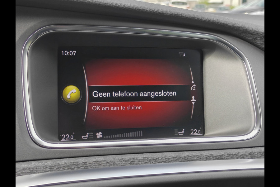 Volvo V40 T3 152PK Automaat Polar+ Sport | R-Design | Panoramadak | Cruise control | Stoelverwarming |