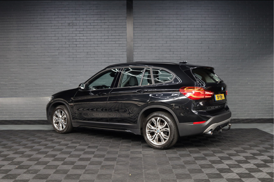 BMW X1 sDrive18i Executive Edition | NAP | PANORAMADAK | TREKHAAK | HUD | HOGE INSTAP |