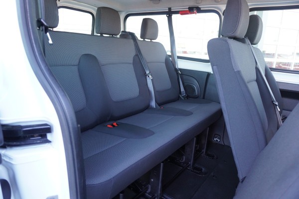 Renault Trafic Passenger 2.0 dCi 120PK Grand Life 9 Persoons nr. V036 | Airco | Cruise | Navi