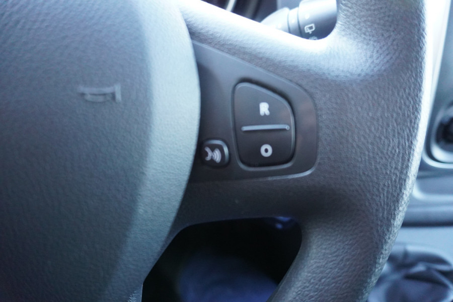 Renault Trafic Passenger 2.0 dCi 120PK Grand Life 9 Persoons nr. V036 | Airco | Cruise | Navi