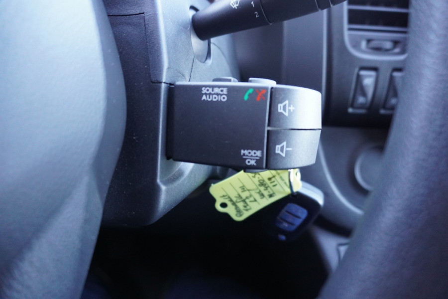 Renault Trafic Passenger 2.0 dCi 120PK Grand Life 9 Persoons nr. V036 | Airco | Cruise | Navi