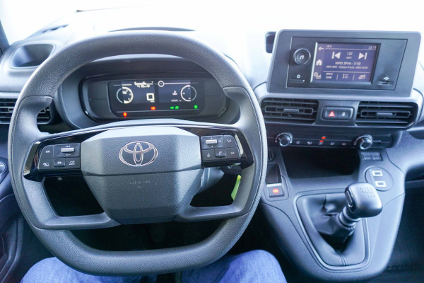Toyota PROACE CITY 1.5 D-4D 100PK nr. V047 | Airco | Cruise | Trekhaak | DAB | Betimmering