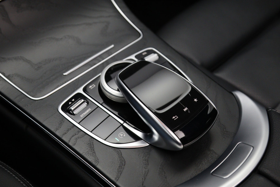 Mercedes-Benz C-Klasse 180 AMG-Line Sport Edition, Schuif-Kanteldak, Trekhaak, 360 Camera