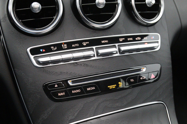 Mercedes-Benz C-Klasse 180 AMG-Line Sport Edition, Schuif-Kanteldak, Trekhaak, 360 Camera