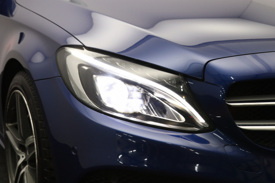 Mercedes-Benz C-Klasse 180 AMG-Line Sport Edition, Schuif-Kanteldak, Trekhaak, 360 Camera