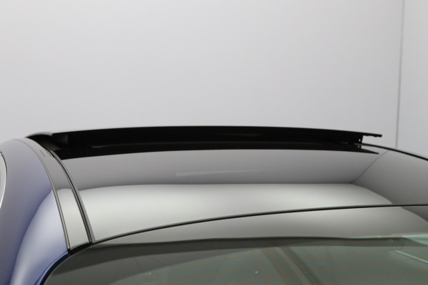 Mercedes-Benz C-Klasse 180 AMG-Line Sport Edition, Schuif-Kanteldak, Trekhaak, 360 Camera