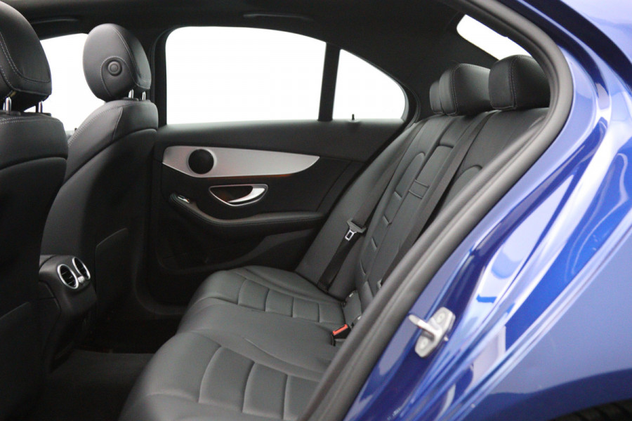 Mercedes-Benz C-Klasse 180 AMG-Line Sport Edition, Schuif-Kanteldak, Trekhaak, 360 Camera