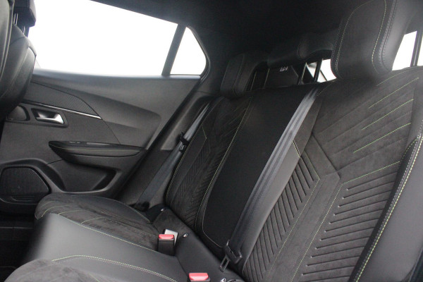 Peugeot 2008 1.2 Hybrid 145 GT PACK | ELEKTRISCH BEDIENBARE BESTUURDERSSTOEL | NAVIGATIE | FULL LED KOPLAMPEN | DRAADLOZE APPLE CARPLAY/ANDROID AUTO | ADAPTIVE CRUISE CONTROL | CAMERA VOOR + ACHTER | CLIMATE CONTROL | LICHTMETALEN VELGEN 17" | KEYLESS ENTRY/START | DAB+ RADIO | ALCANTARA/LEDEREN BEKLEDING  | DODEHOEK DETECTIE | PARKEERSENSOREN VOOR + ACHTER | STOEL VERWARMING | DRAADLOZE TELEFOONLADER |