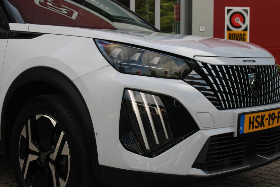 Peugeot 2008 1.2 Hybrid 145 GT PACK | ELEKTRISCH BEDIENBARE BESTUURDERSSTOEL | NAVIGATIE | FULL LED KOPLAMPEN | DRAADLOZE APPLE CARPLAY/ANDROID AUTO | ADAPTIVE CRUISE CONTROL | CAMERA VOOR + ACHTER | CLIMATE CONTROL | LICHTMETALEN VELGEN 17" | KEYLESS ENTRY/START | DAB+ RADIO | ALCANTARA/LEDEREN BEKLEDING  | DODEHOEK DETECTIE | PARKEERSENSOREN VOOR + ACHTER | STOEL VERWARMING | DRAADLOZE TELEFOONLADER |