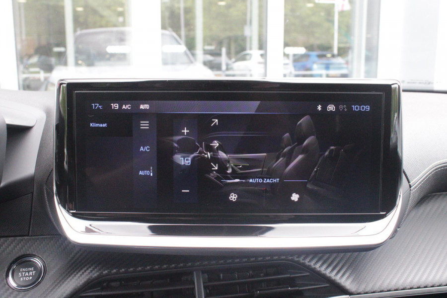 Peugeot 2008 1.2 Hybrid 145 GT PACK | ELEKTRISCH BEDIENBARE BESTUURDERSSTOEL | NAVIGATIE | FULL LED KOPLAMPEN | DRAADLOZE APPLE CARPLAY/ANDROID AUTO | ADAPTIVE CRUISE CONTROL | CAMERA VOOR + ACHTER | CLIMATE CONTROL | LICHTMETALEN VELGEN 17" | KEYLESS ENTRY/START | DAB+ RADIO | ALCANTARA/LEDEREN BEKLEDING  | DODEHOEK DETECTIE | PARKEERSENSOREN VOOR + ACHTER | STOEL VERWARMING | DRAADLOZE TELEFOONLADER |