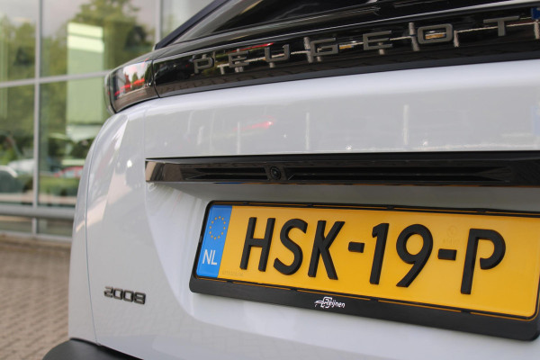 Peugeot 2008 1.2 Hybrid 145 GT PACK | ELEKTRISCH BEDIENBARE BESTUURDERSSTOEL | NAVIGATIE | FULL LED KOPLAMPEN | DRAADLOZE APPLE CARPLAY/ANDROID AUTO | ADAPTIVE CRUISE CONTROL | CAMERA VOOR + ACHTER | CLIMATE CONTROL | LICHTMETALEN VELGEN 17" | KEYLESS ENTRY/START | DAB+ RADIO | ALCANTARA/LEDEREN BEKLEDING  | DODEHOEK DETECTIE | PARKEERSENSOREN VOOR + ACHTER | STOEL VERWARMING | DRAADLOZE TELEFOONLADER |