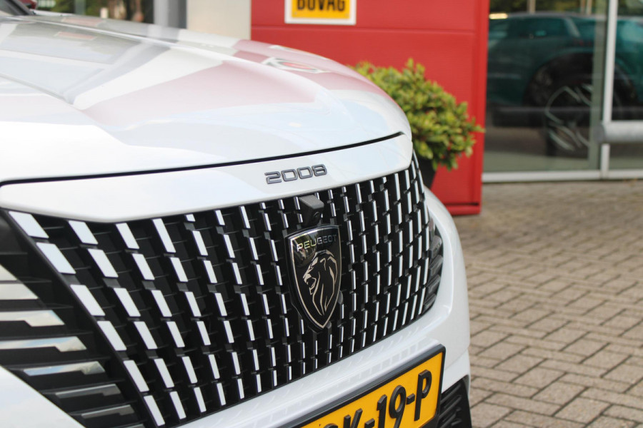 Peugeot 2008 1.2 Hybrid 145 GT PACK | ELEKTRISCH BEDIENBARE BESTUURDERSSTOEL | NAVIGATIE | FULL LED KOPLAMPEN | DRAADLOZE APPLE CARPLAY/ANDROID AUTO | ADAPTIVE CRUISE CONTROL | CAMERA VOOR + ACHTER | CLIMATE CONTROL | LICHTMETALEN VELGEN 17" | KEYLESS ENTRY/START | DAB+ RADIO | ALCANTARA/LEDEREN BEKLEDING  | DODEHOEK DETECTIE | PARKEERSENSOREN VOOR + ACHTER | STOEL VERWARMING | DRAADLOZE TELEFOONLADER |