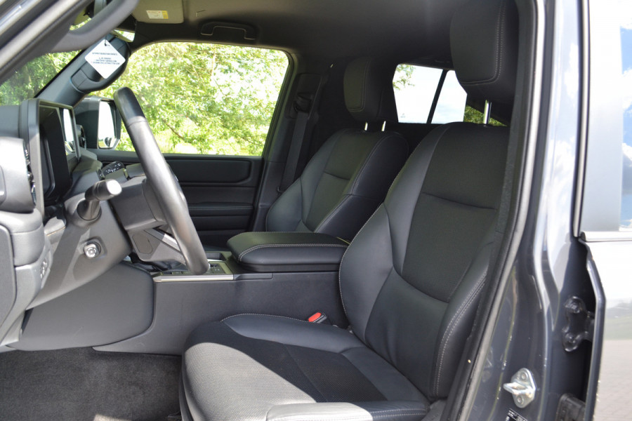 Toyota Land Cruiser 250 2.8 D-4D Blind Van Navigator