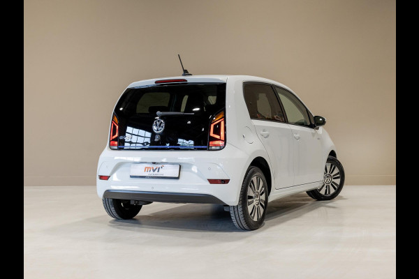 Volkswagen e-Up! e-up! / 83pk / SOH 92% / Achteruitrij camera / Cruise control / Parkeer sensoren /