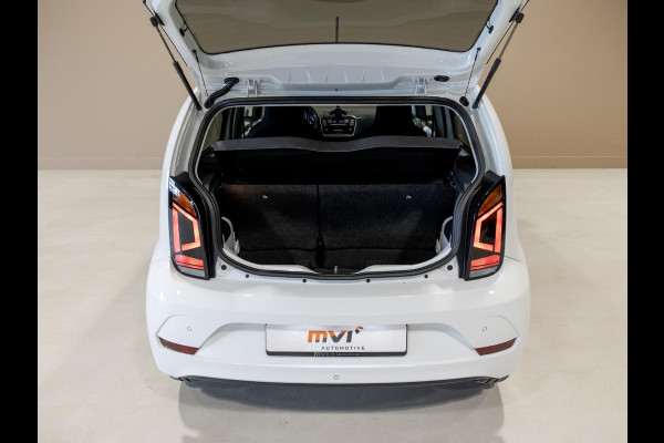 Volkswagen e-Up! e-up! / 83pk / SOH 92% / Achteruitrij camera / Cruise control / Parkeer sensoren /