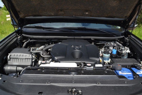 Toyota Land Cruiser 150 2.8 D-4D-F Professional Window Van