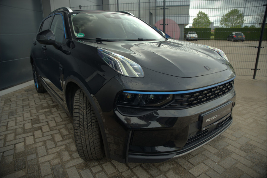 Lynk & Co 01 1.5 | Panoramadak | Stoelverwarming | Keyless | Apple Carplay | Adaptive Cruise Control | Infinity | Navigatie | Camera | Parkeersensoren | SOH 95,36%
