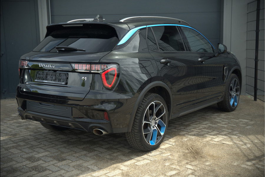 Lynk & Co 01 1.5 | Panoramadak | Stoelverwarming | Keyless | Apple Carplay | Adaptive Cruise Control | Infinity | Navigatie | Camera | Parkeersensoren | SOH 95,36%