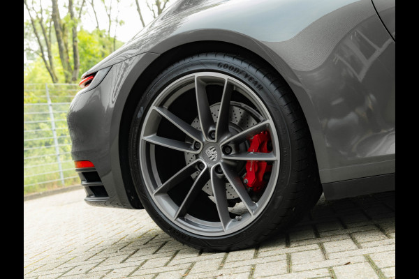 Porsche 911 3.0 Carrera 4S - Schuifdak - Stoelventilatie - ACC - 18-Weg Stoelen - Sport Chrono