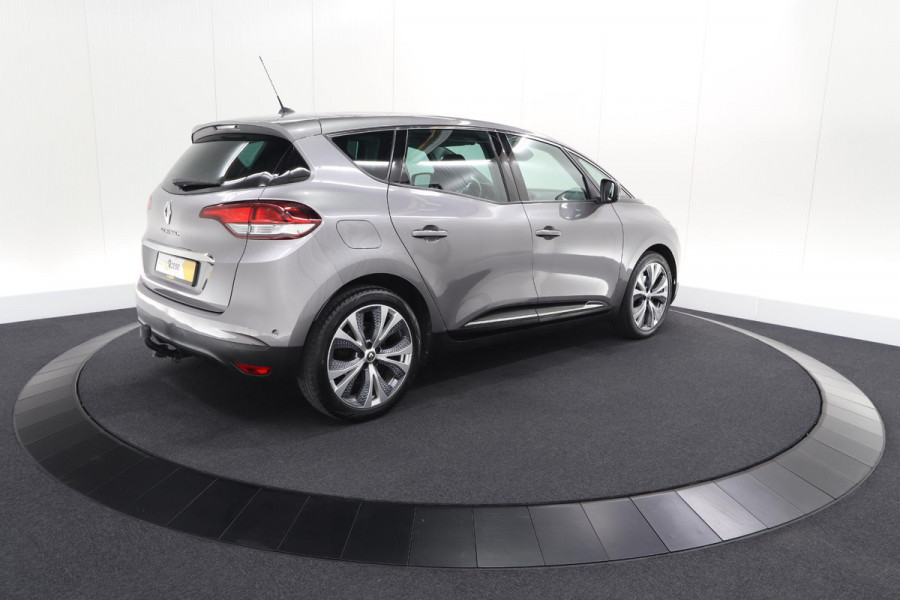 Renault Scénic TCe 130 Intens | Trekhaak | Panoramadak | Camera | Apple Carplay | Dodehoekdetectie