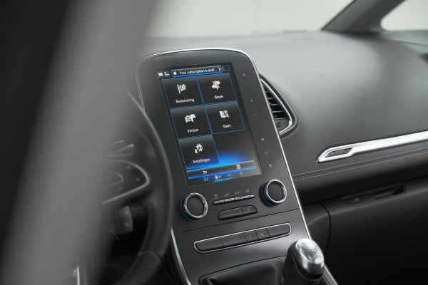 Renault Scénic TCe 130 Intens | Trekhaak | Panoramadak | Camera | Apple Carplay | Dodehoekdetectie