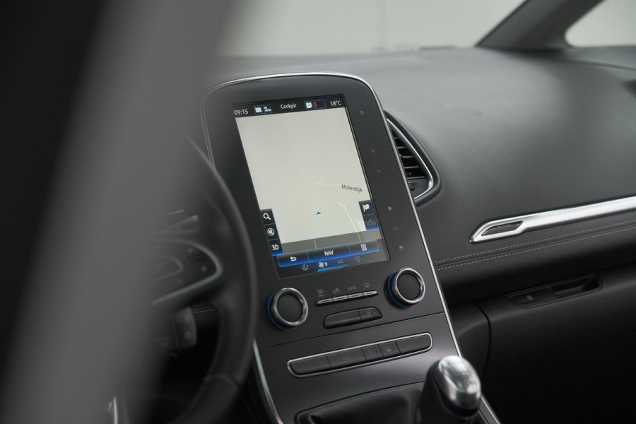 Renault Scénic TCe 130 Intens | Trekhaak | Panoramadak | Camera | Apple Carplay | Dodehoekdetectie