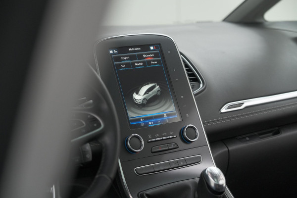 Renault Scénic TCe 130 Intens | Trekhaak | Panoramadak | Camera | Apple Carplay | Dodehoekdetectie