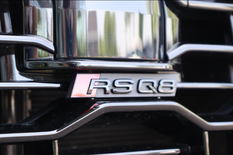 Audi RS Q8 4.0 TFSI quattro Dynamic+ B&O adv. dubbel glas trekhaak standkachel massage-stoelen schuifdak enz.