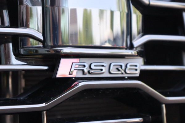 Audi RS Q8 4.0 TFSI quattro Dynamic+ B&O adv. dubbel glas trekhaak standkachel massage-stoelen schuifdak enz.