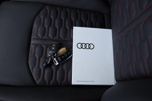 Audi RS Q8 4.0 TFSI quattro Dynamic+ B&O adv. dubbel glas trekhaak standkachel massage-stoelen schuifdak enz.