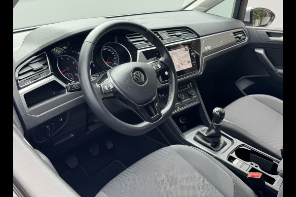 Volkswagen Touran TSI COMFORTLINE 7PERS. TREKHAAK/PDC/NAVI/7-PERSOONS