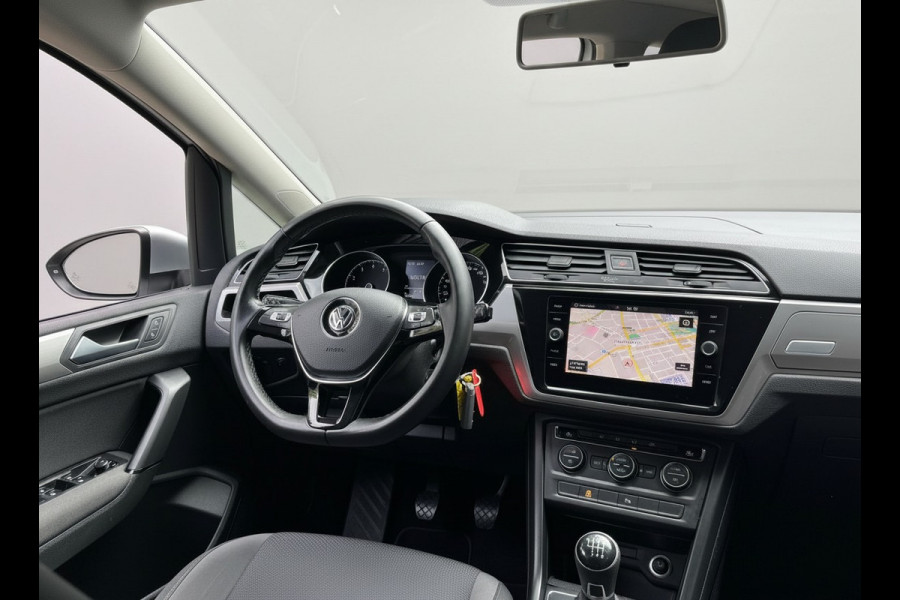 Volkswagen Touran TSI COMFORTLINE 7PERS. TREKHAAK/PDC/NAVI/7-PERSOONS