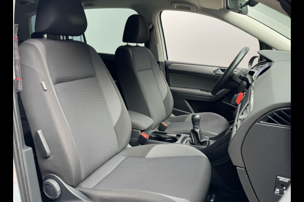 Volkswagen Touran TSI COMFORTLINE 7PERS. TREKHAAK/PDC/NAVI/7-PERSOONS