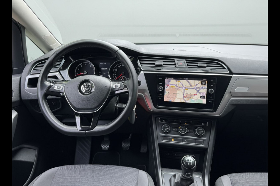Volkswagen Touran TSI COMFORTLINE 7PERS. TREKHAAK/PDC/NAVI/7-PERSOONS