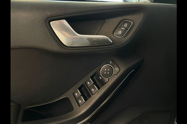 Ford Fiesta 1.0 EcoBoost ST-Line AIRCO NAVI CRUISE BLUETOOTH SCHERM VELGEN NIEUWSTAAT