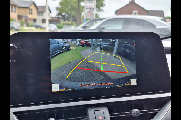 Lexus UX 250h F Sport Line | Head up display, Dodehoekherkenning, 18 inch, Stoel + Stuurverwarming, Keyless