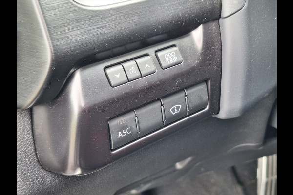 Lexus UX 250h F Sport Line | Head up display, Dodehoekherkenning, 18 inch, Stoel + Stuurverwarming, Keyless