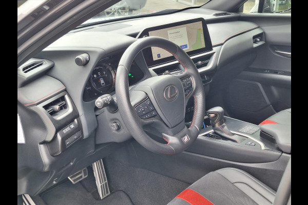 Lexus UX 250h F Sport Line | Head up display, Dodehoekherkenning, 18 inch, Stoel + Stuurverwarming, Keyless