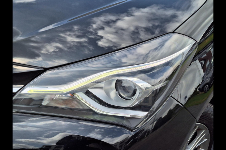 Toyota Yaris 1.5 Hybrid Design | Navigatie, Cruise control, Lichtmetalen velgen, Parkeercamera, Safety sense, Climate control