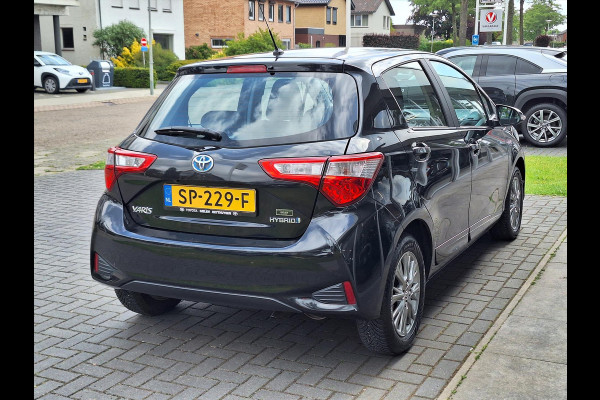 Toyota Yaris 1.5 Hybrid Design | Navigatie, Cruise control, Lichtmetalen velgen, Parkeercamera, Safety sense, Climate control